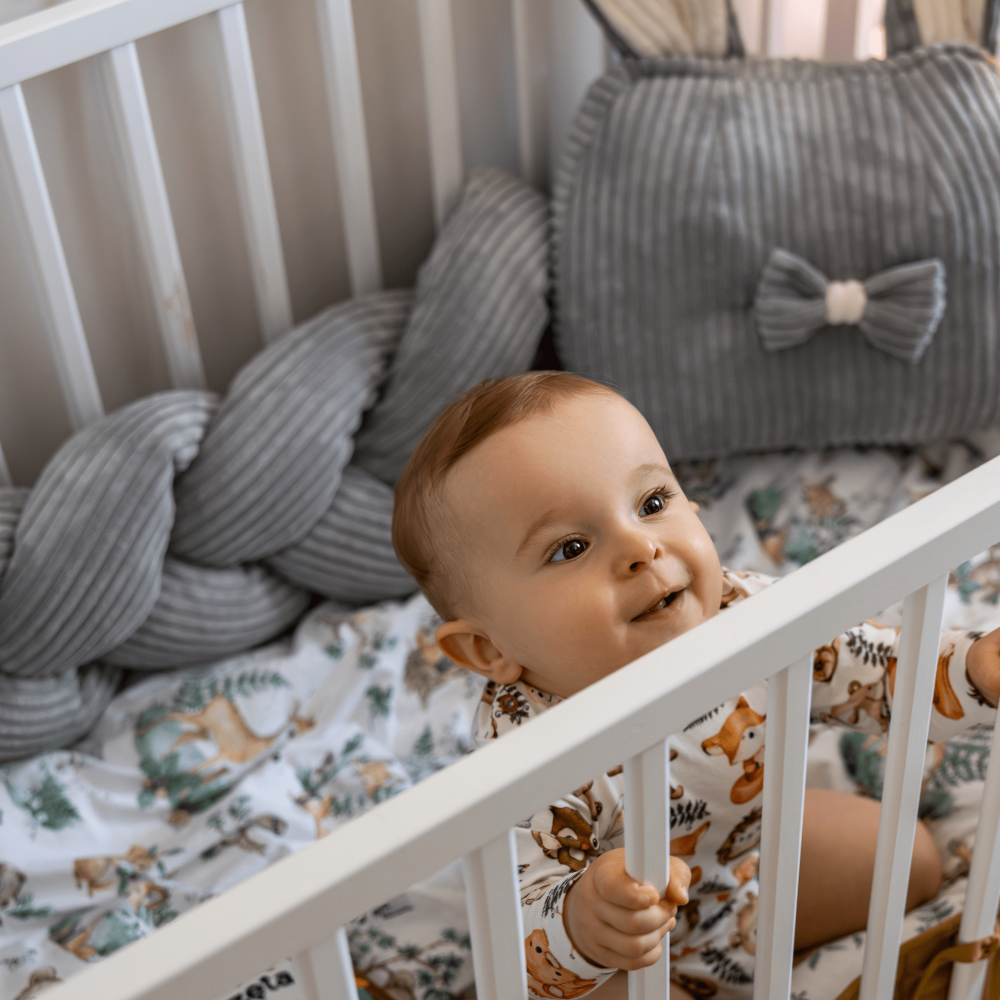 Meowbaby Warkocz Ochronny do Łóżeczka – Miękki Ochraniacz dla Dziecka | Aesthetic